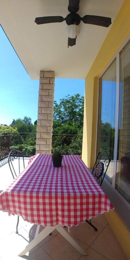 Guesthouse Leasol Lucija Exterior foto